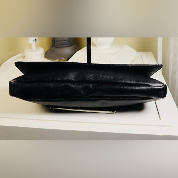 Givenchy Parfums Designer Envelope Style Clutch Makeup Bag Faux Leather Black - Picture 5 of 6